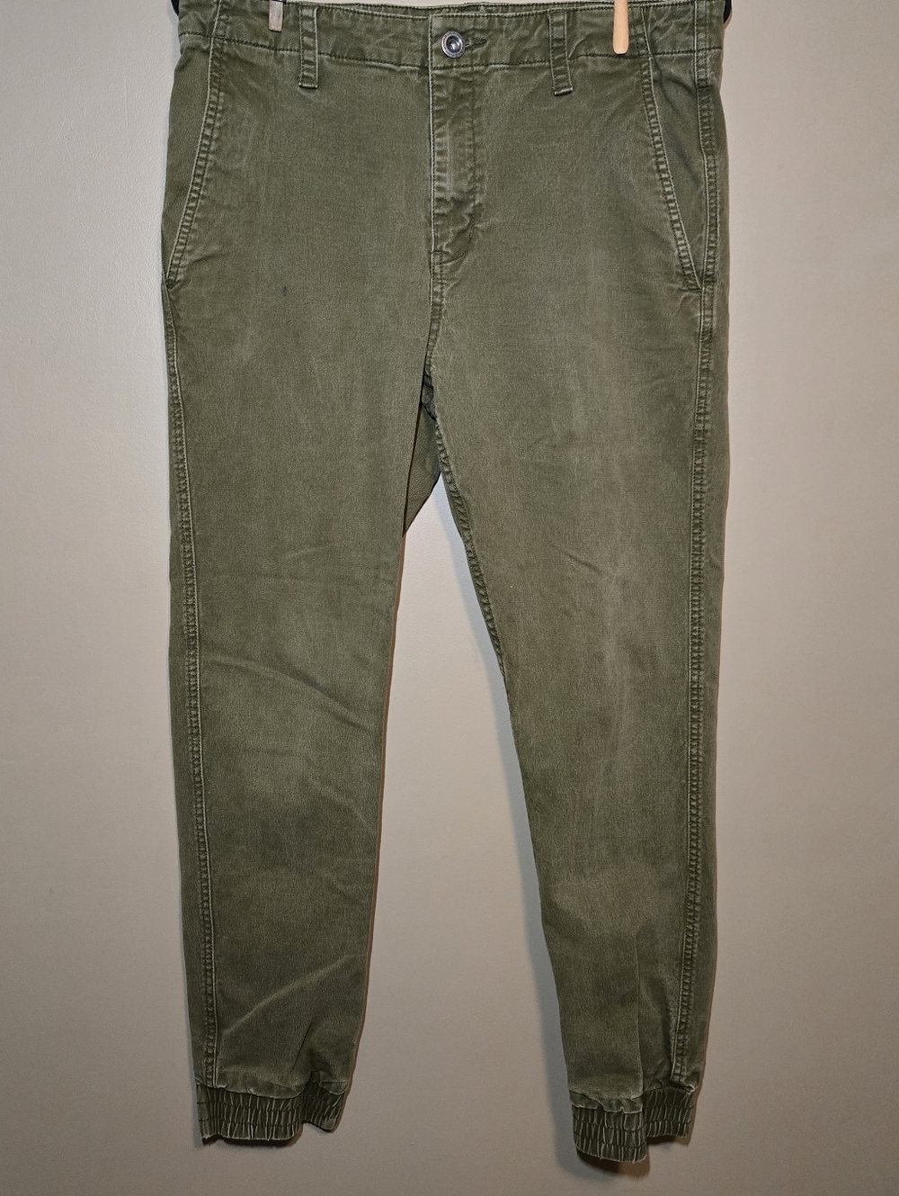 RVCA Men’s Olive Green Jogger Pants Size 32x28 Elastic Cuff Tapered Cotton